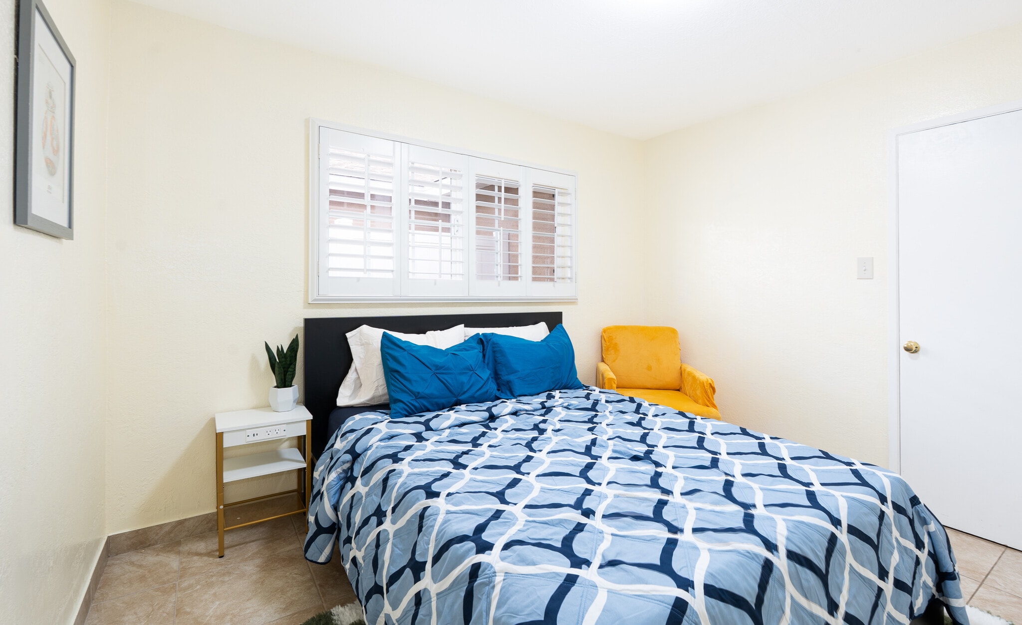 Building Photo - 12212 Buaro St