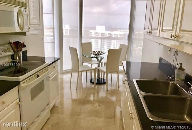 Building Photo - 21056 Yacht Club Dr