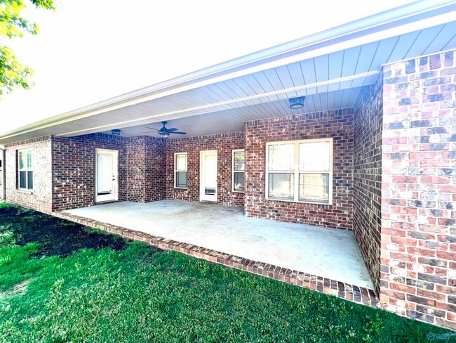 Building Photo - 630 Summer Cove Cir NW