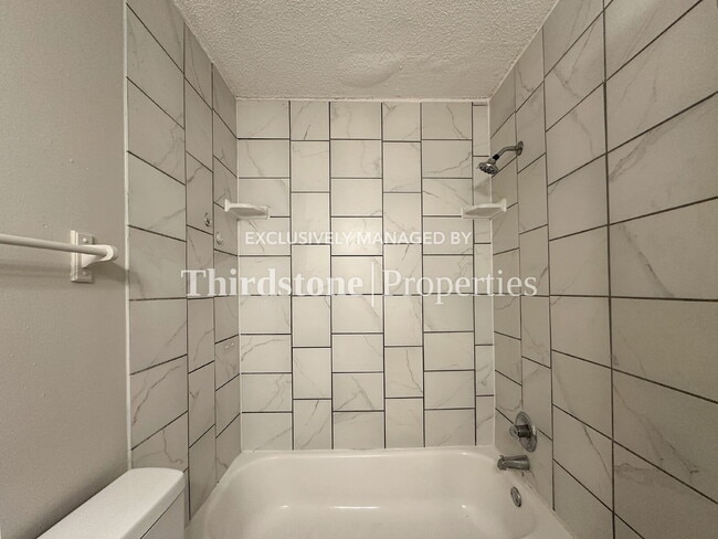 Building Photo - 8124 San Jose Manor Dr E
