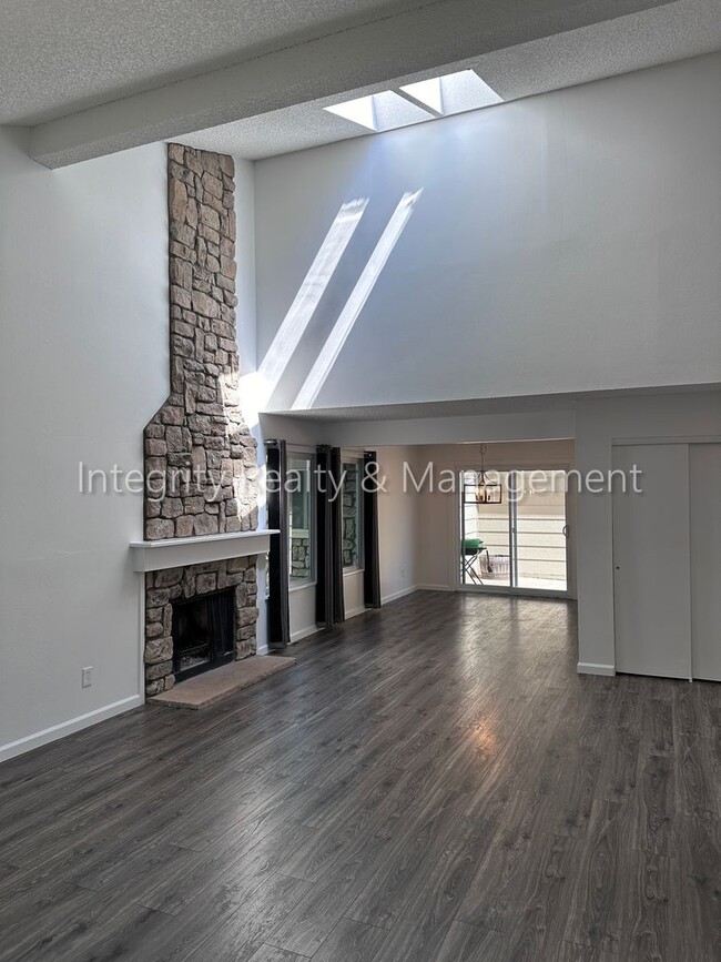 Building Photo - 3860 S Atchison Way
