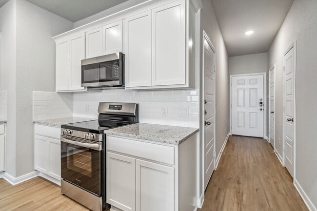Building Photo - BRAND NEW 3 Bedroom, 2.5 Bathroom, Two-sto...