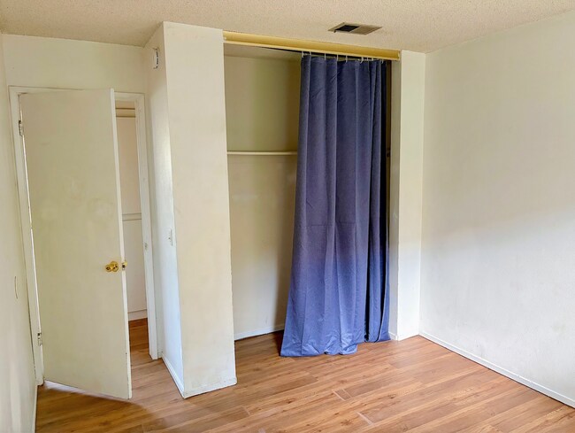 Bedroom 2 - 170 Westelle Dr