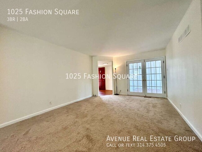 Building Photo - 1025 Fashion Square