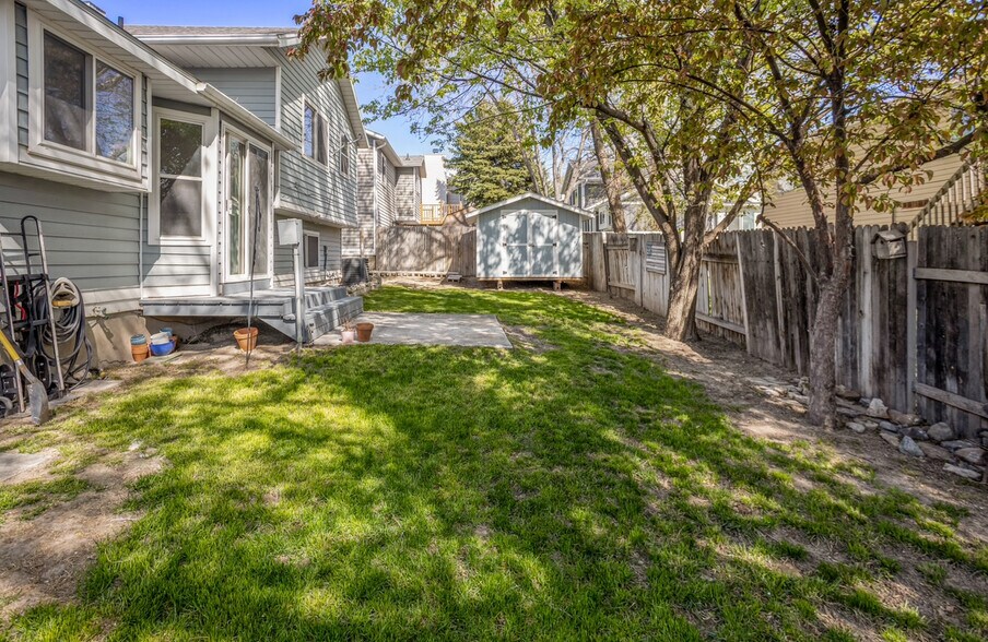 Building Photo - 763 W Windflower Ln