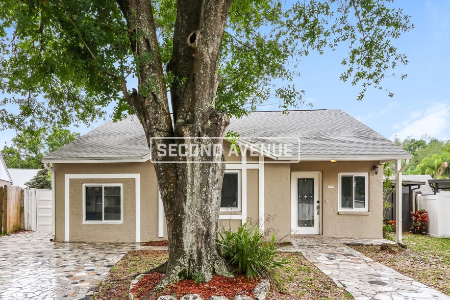 Building Photo - 12320 Cloverstone Dr