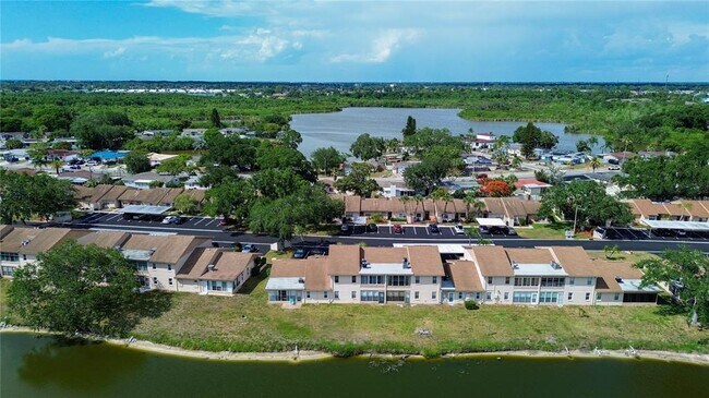 Building Photo - 3840 Staysail Ln