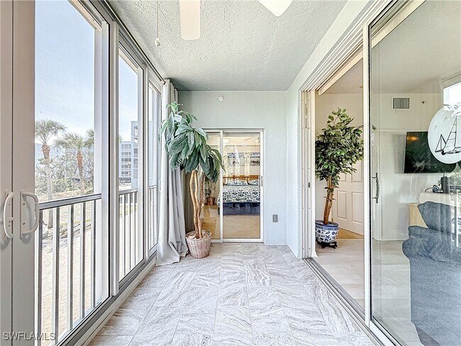 Building Photo - 6691 Estero Blvd