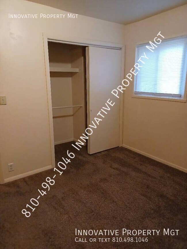 Building Photo - 2829 Plainfield Ave