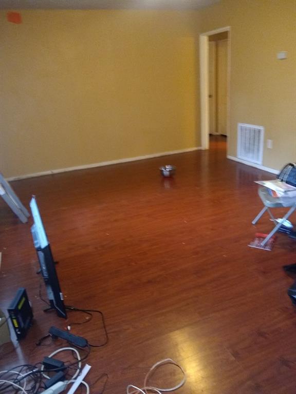 Building Photo - 7726 Darnay Dr