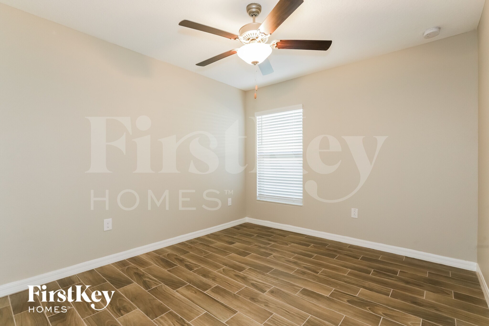 Building Photo - 10512 Strawberry Tetra Dr