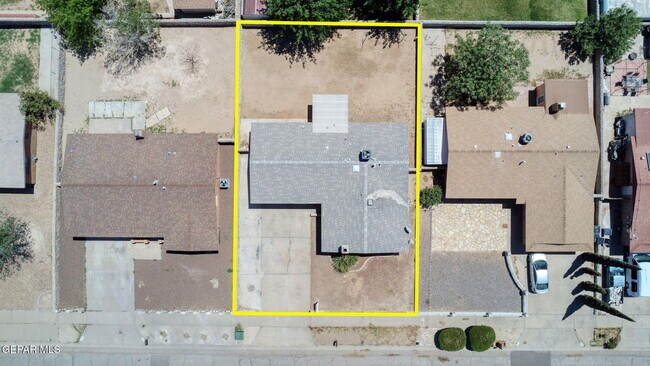 Building Photo - 2608 Dan Sikes Dr