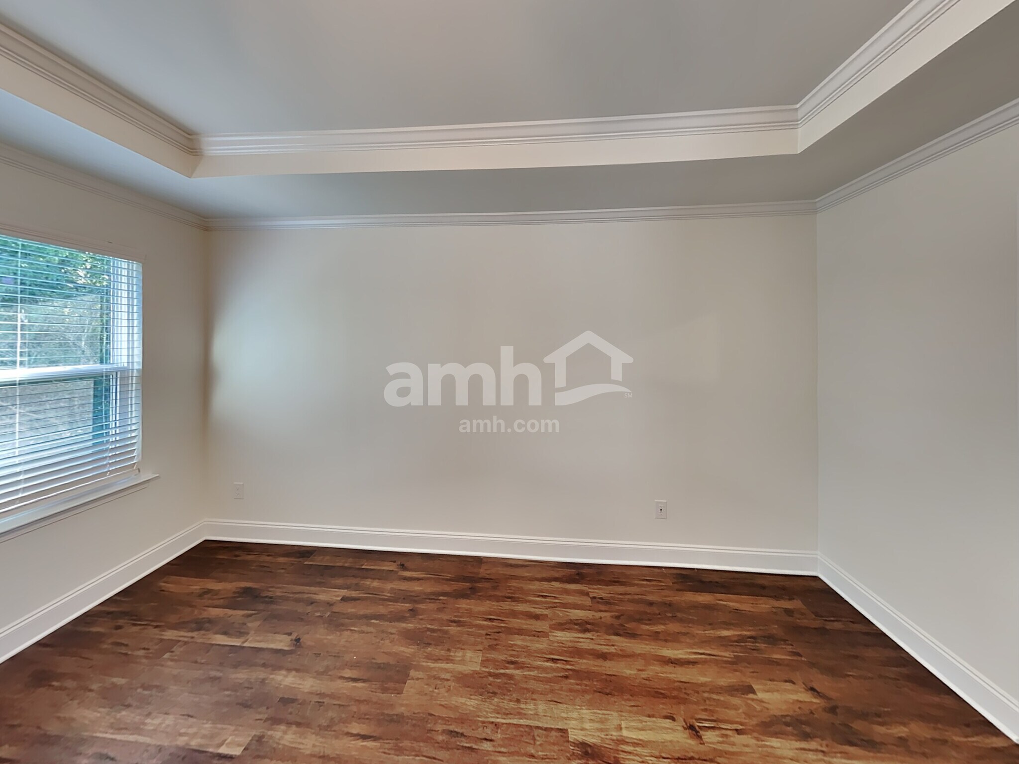 Building Photo - 5932 Hagar Vly Dr
