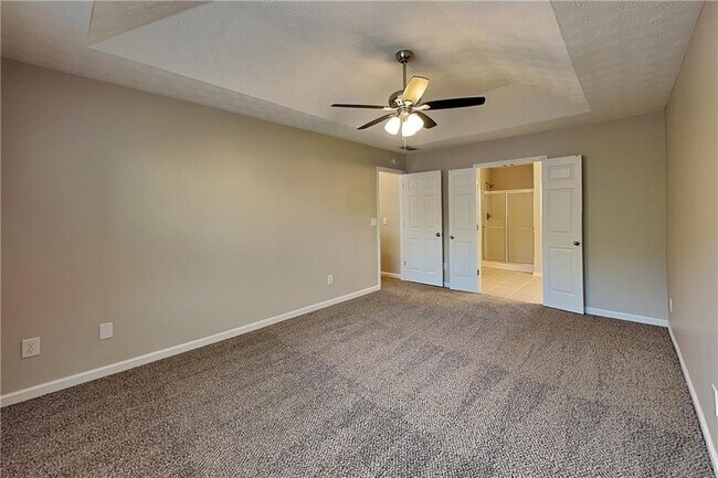 Building Photo - 238 Diamond Valley Pass