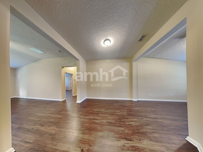 Building Photo - 884 Bonaparte Landing Ct