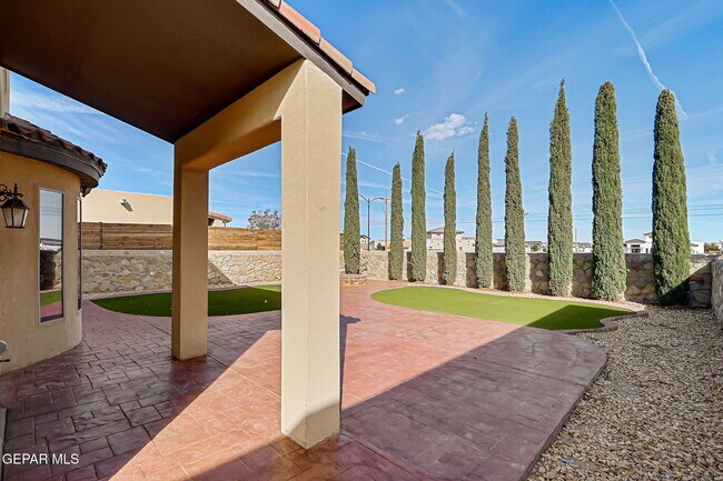 Building Photo - 2436 Eastern Sky St