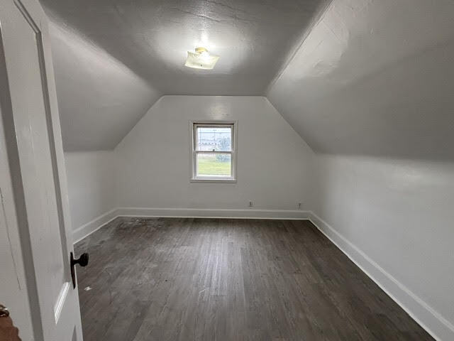 Building Photo - 1821 W Sample St