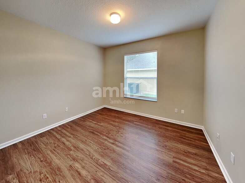 Building Photo - 461 Misty Oaks Run