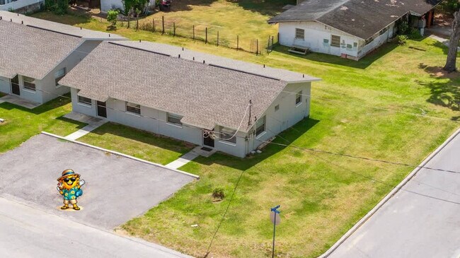 Building Photo - 13921 19th St