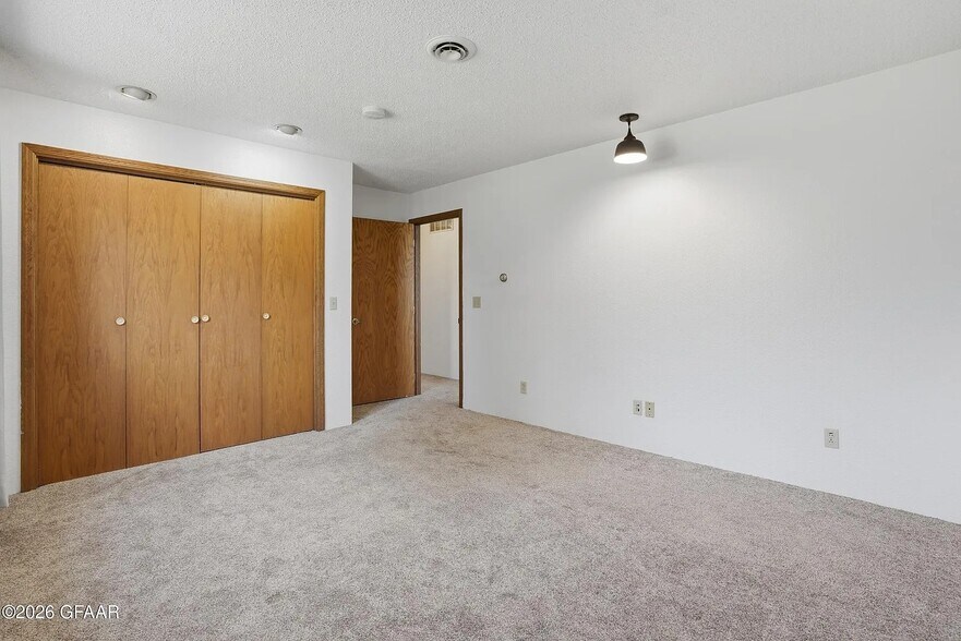 Building Photo - 1703 S 35th St