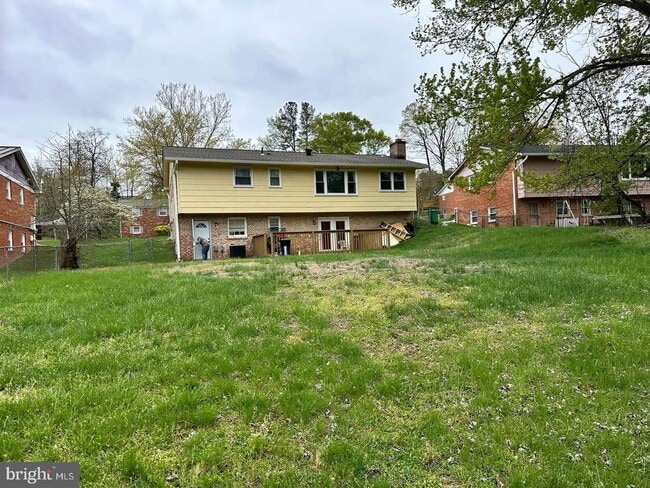 Building Photo - 6112 Armor Dr