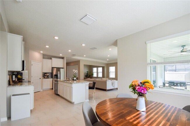 Building Photo - 16926 Harvest Moon Way