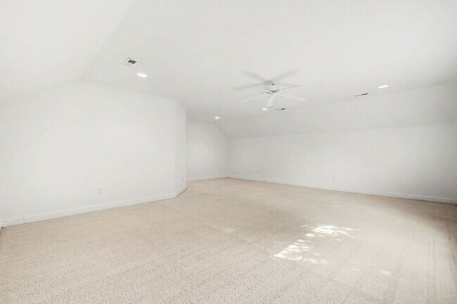 Building Photo - Luxury 5 Bedroom Home with Private Pool in Glen Allen – $4,500/mo