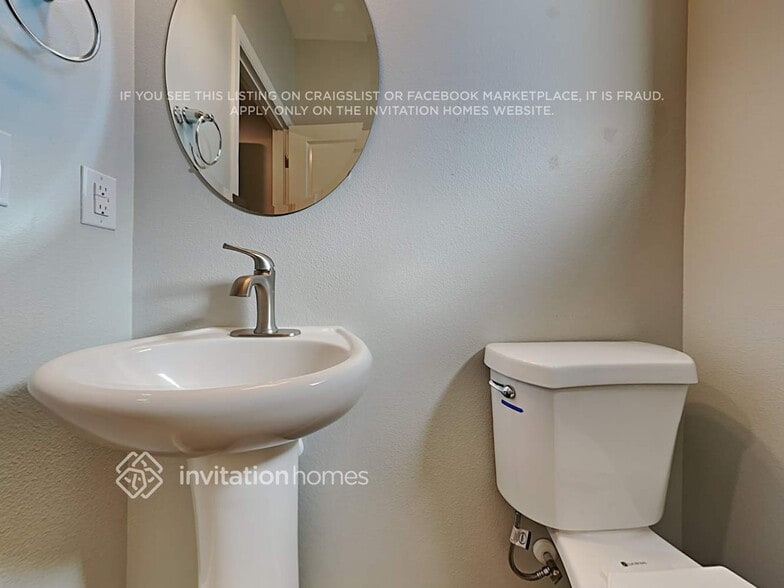 Building Photo - 539 Woodduck Dr SW