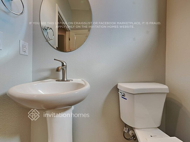 Building Photo - 539 Woodduck Dr SW