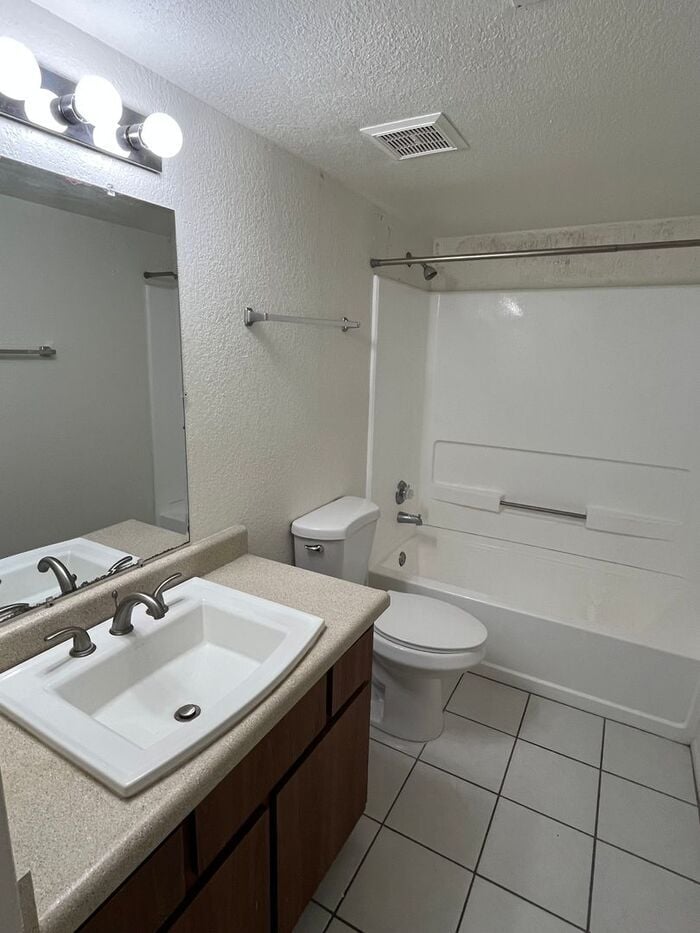 Building Photo - 1201 S McClintock Dr