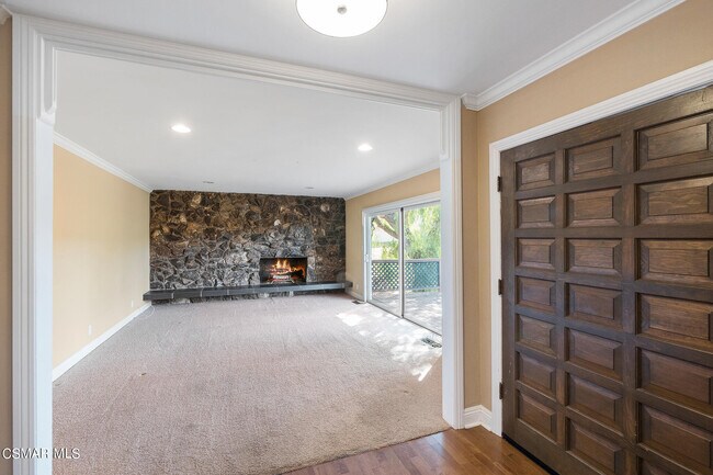 Building Photo - 167 Rimrock Rd