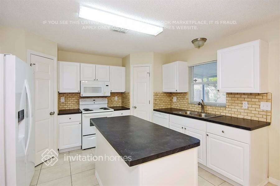 Building Photo - 921 Nancy Ct