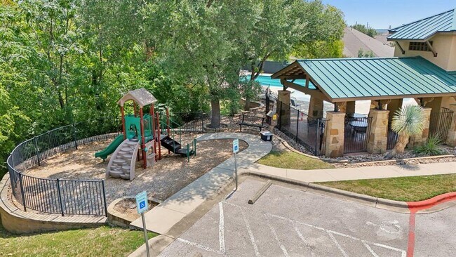 Building Photo - 3008 Paseo de Charros