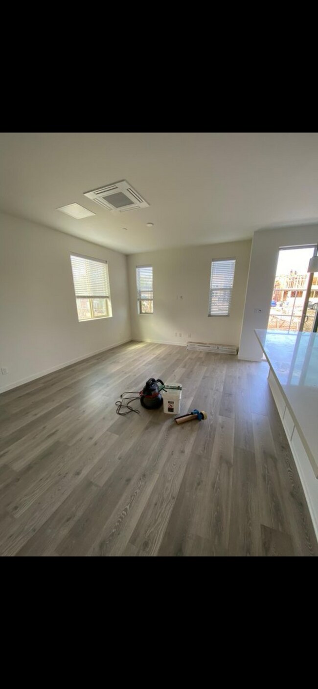Building Photo - 210 Log Pond Ln