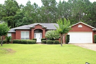 Building Photo - 7104 Manatee St