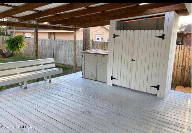 Building Photo - 902 2nd St N