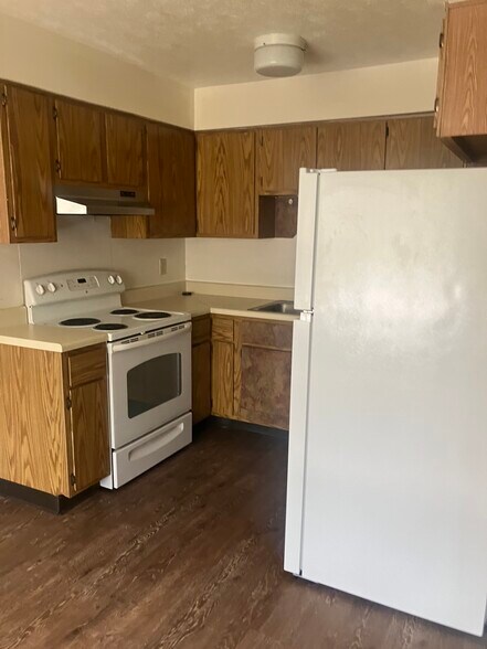 Building Photo - Diane Apartments