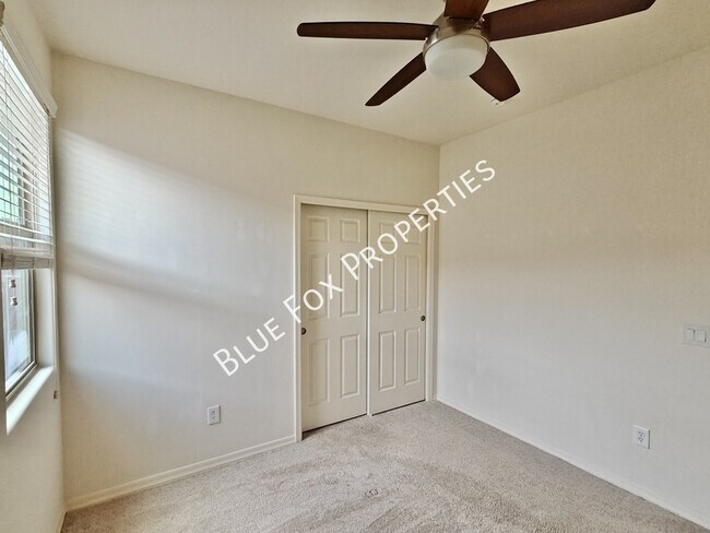 Building Photo - 12163 N Meditation Dr
