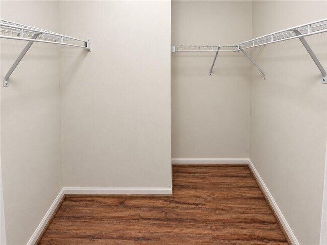 Building Photo - 1503 Cove Creek Cir
