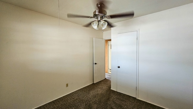 Building Photo - Featured Property