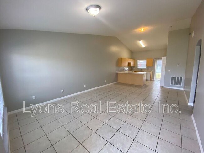 Building Photo - 4543 20th St SW