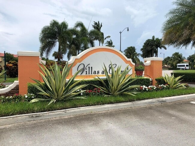 Building Photo - 1575 NE 33rd Ave