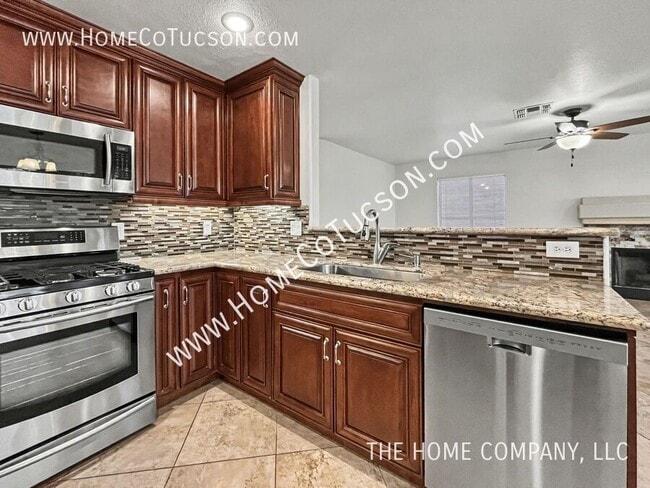 Building Photo - 5168 N Windriver Pl