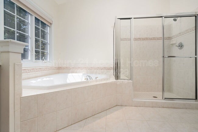 Building Photo - 8401 Tysons Trace Ct
