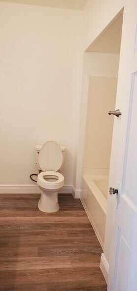 Bathroom - 1934 McKinley Ave