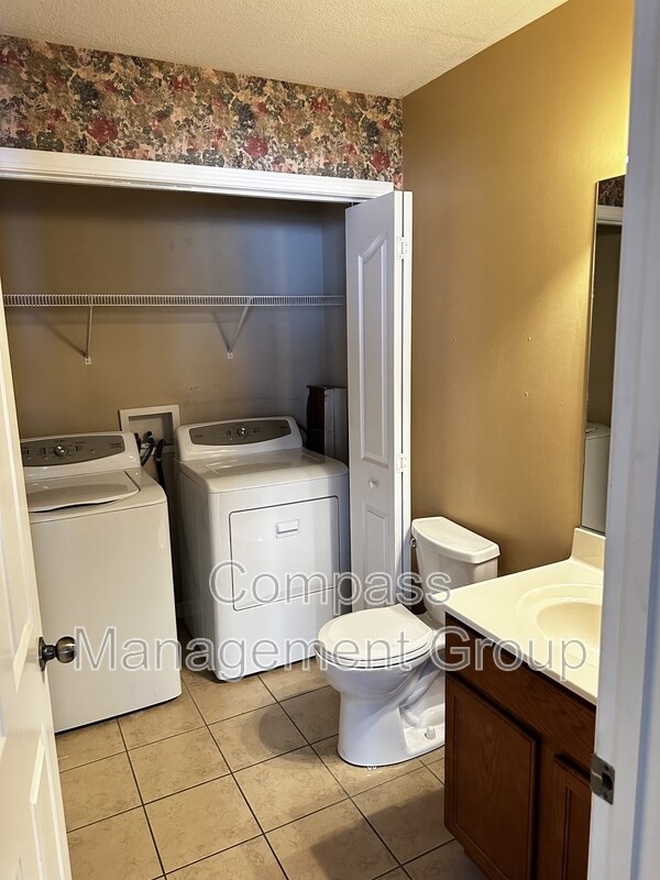 Building Photo - 4755 Forest Landing Way