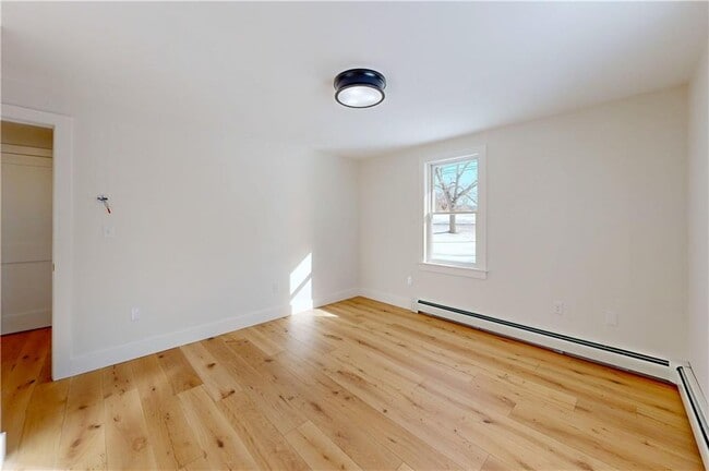 Building Photo - 3211 Main Rd