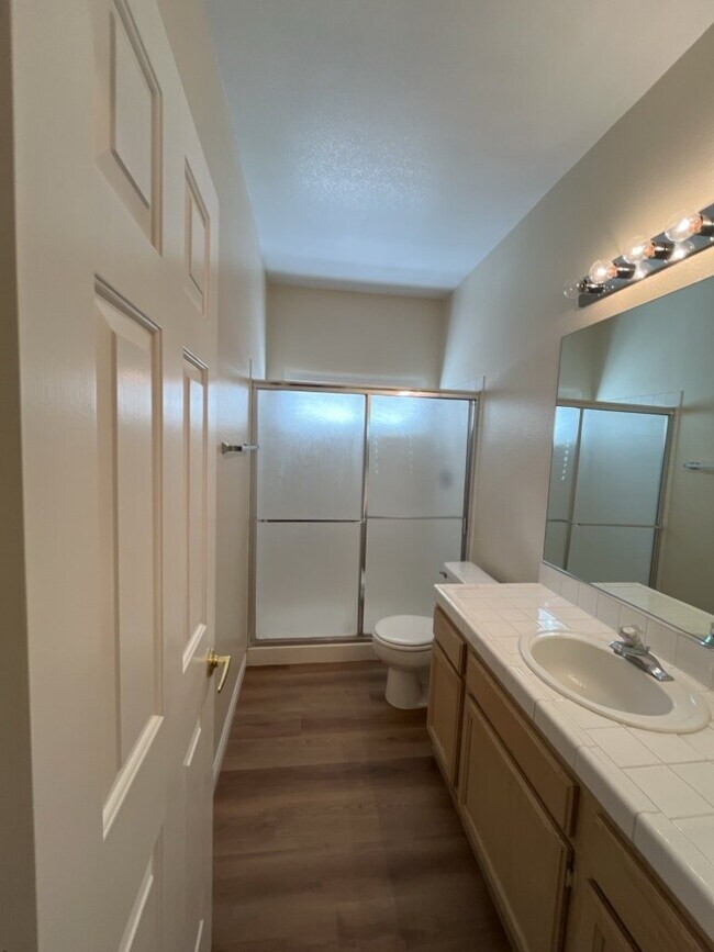 Building Photo - Encounter the ultimate luxury living experience with this 4-bedroom, 2197 sq ft house