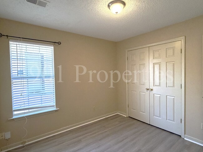 Building Photo - 7001 Presmond Rd