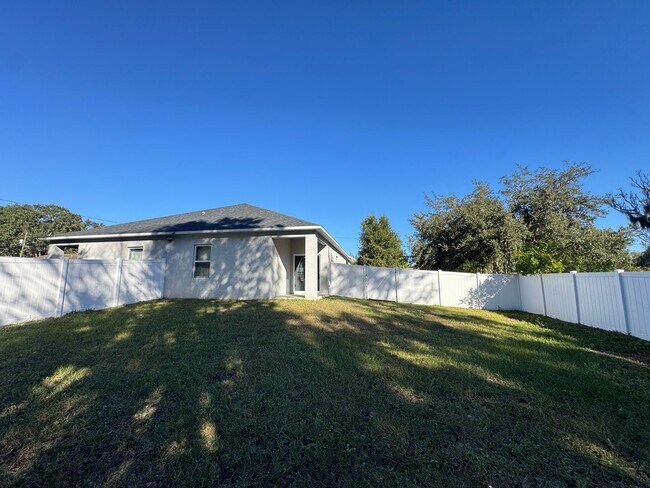 Building Photo - Start Fresh in a New 3BD/2BA Home Built for the Way You Live in Oviedo! WASHER & DRYER INCLUDED! ...